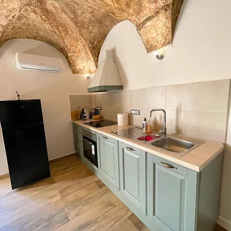 Apartman Romantic Getaway - Babsuites *