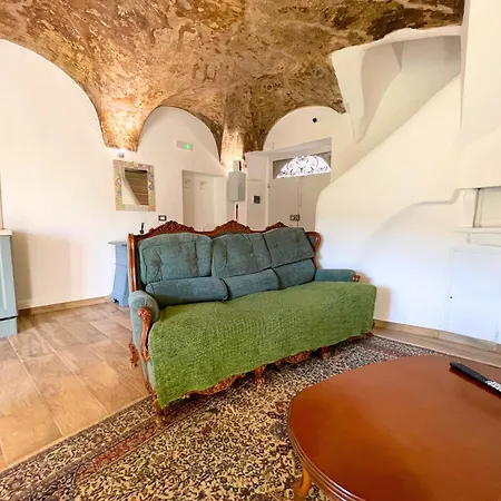 Romantic Getaway - Babsuites Apartment *